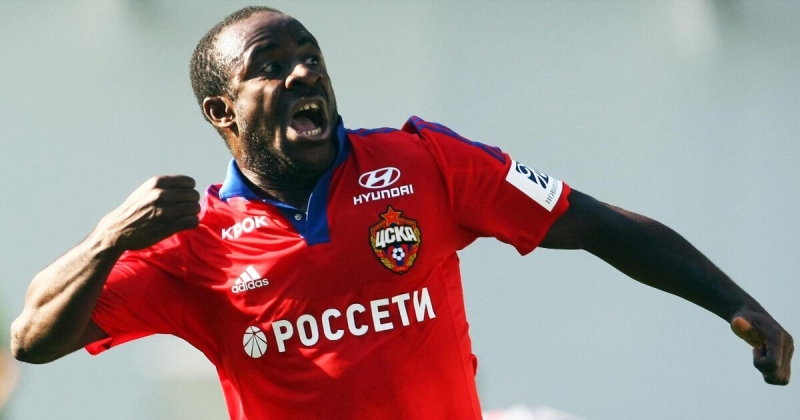 Экс-хавбек ЦСКА Ефремов о Думбия: «5 дней в неделю лежал на кушетке. Выходил на игру, клал дубль – и обратно на кушетку. Ему не нужно было тренироваться»