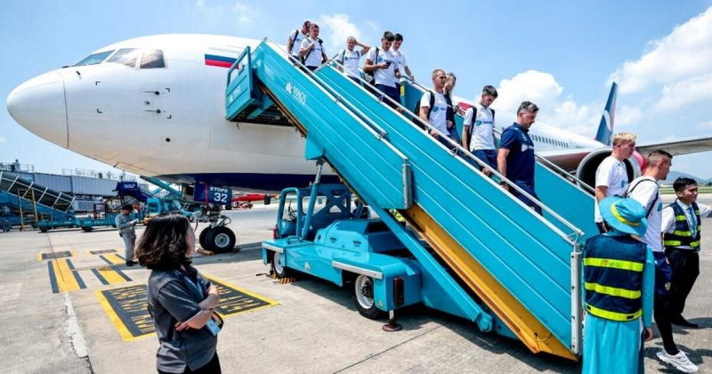 Селюк о матчах России во Вьетнаме: «Ощущение, что спонсор РФС – «Аэрофлот». Лучше сыграли бы с работниками Шереметьево. Это больше политическая история – мол, есть международные игры»