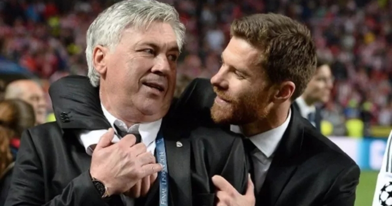 Алонсо обошел Гвардиолу в борьбе за приз тренеру года The Best, де ла Фуэнте стал 4-м. Награда от ФИФА досталась Анчелотти