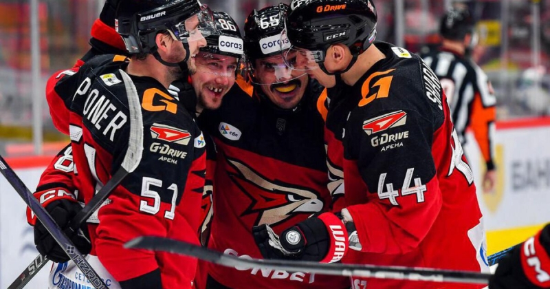 Экс-генменеджер «Авангарда» Хабибулин о трансферах: «Массовые приобретения – не гарантия результата. Под руку попадало все подряд, молодым перекрыли дорогу к основе»