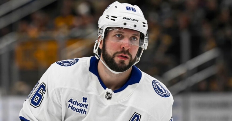 Кучеров против «Торонто»: передача, 5 бросков, 3 потери и «минус 3» за 25:06. Он делит 2-е место в гонке бомбардиров НХЛ с 69 очками в 43 играх