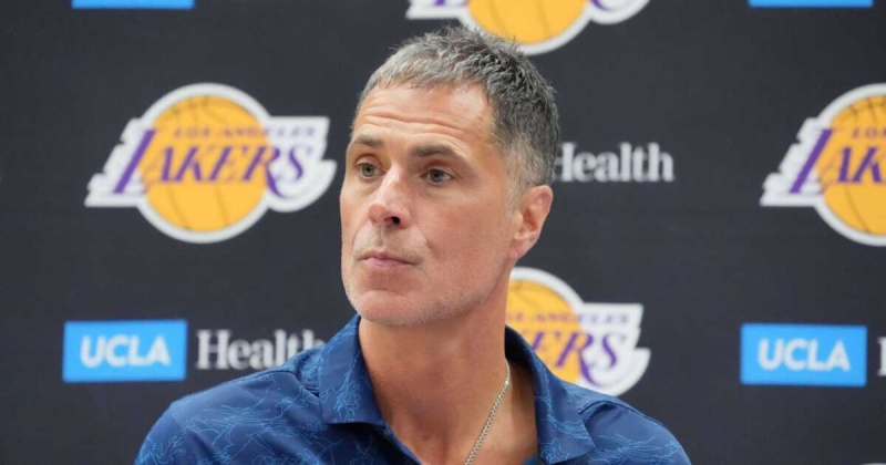 «Лейкерс» не планируют обменивать оба своих пика первого раунда