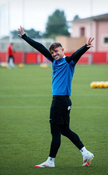 Маффео на пальцах показывал счет класико в финале Суперкубка во время тренировки. &laquo;Мальорка&raquo; проиграла &laquo;Реалу&raquo; в полуфинале, у игроков была стычка в конце матча