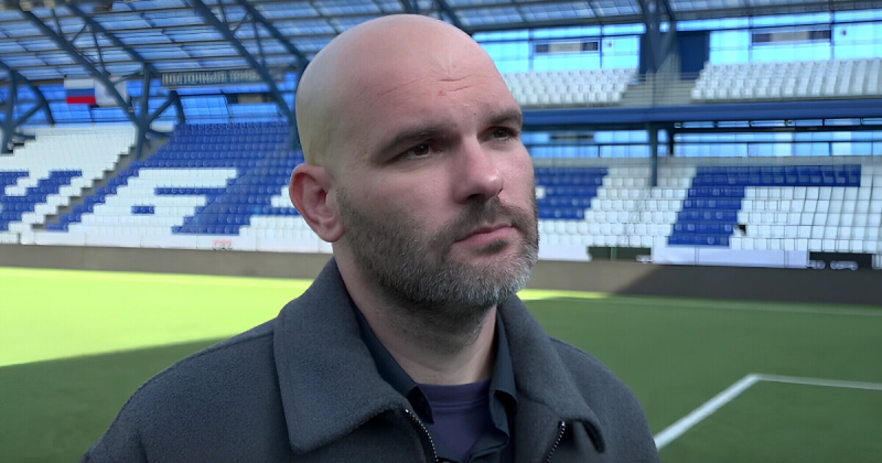 «Слишкович пытается играть первым номером, контроль мяча, все в спартаковском стиле — короткие и средние передачи». Оганесян о тренере «Оренбурга»