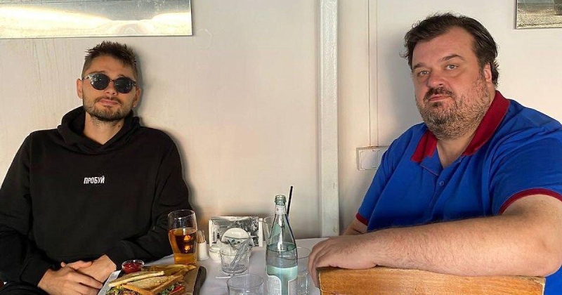 «Васин выбор остаться в том числе привел к тому, что сегодня 2-я годовщина его смерти. Не для всех решение остаться было правильным». Витя Кравченко об Уткине